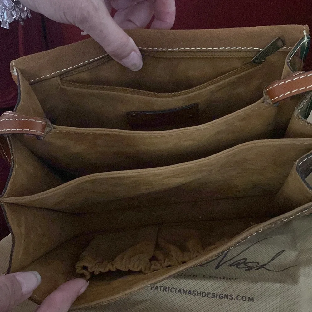 Patricia Nash Italian Leather Handbag - Picture 4 of 7